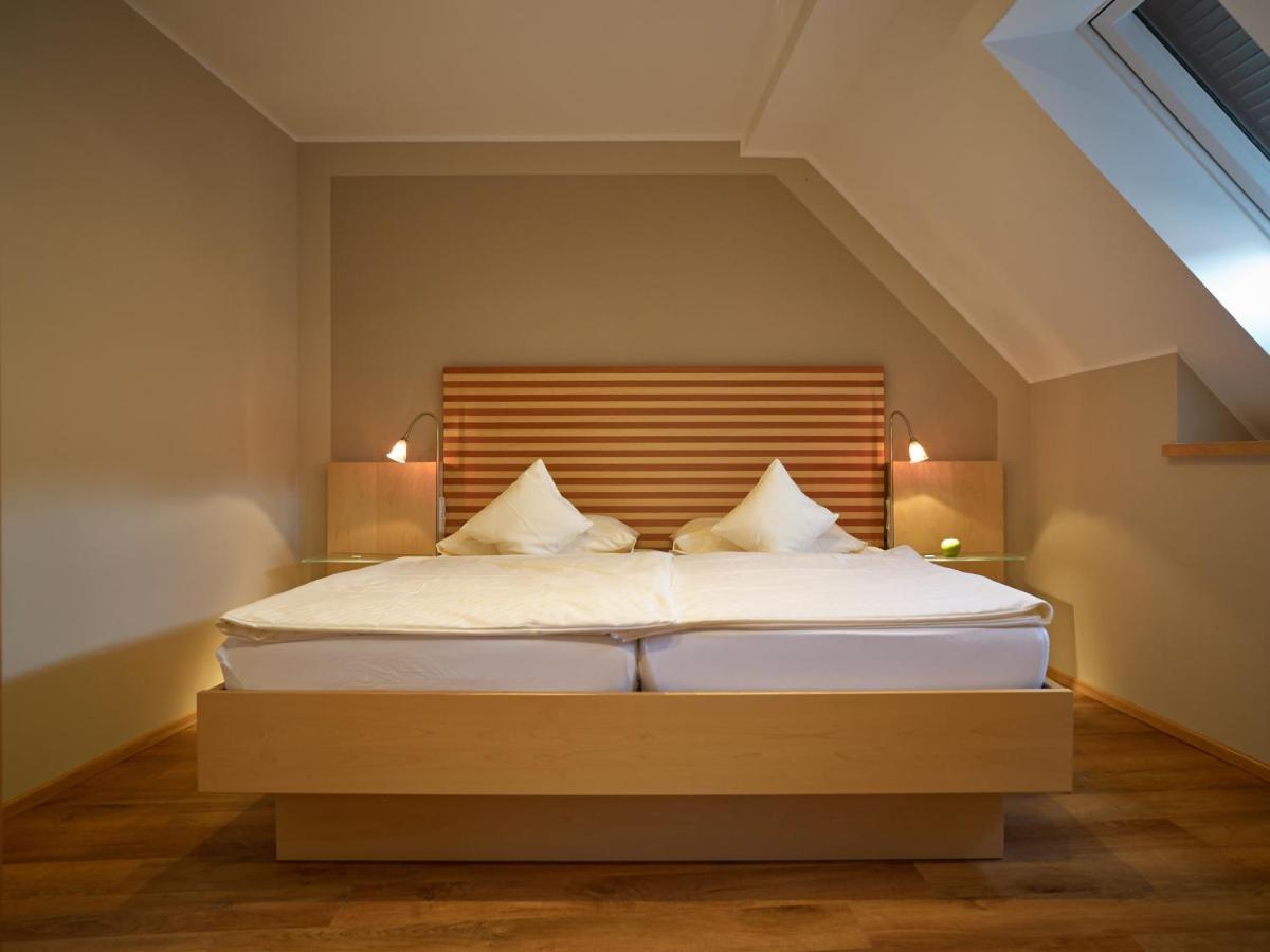 Gaestehaus Ressler Harxheim Экстерьер фото