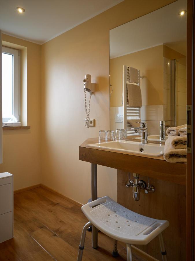 Gaestehaus Ressler Harxheim Экстерьер фото