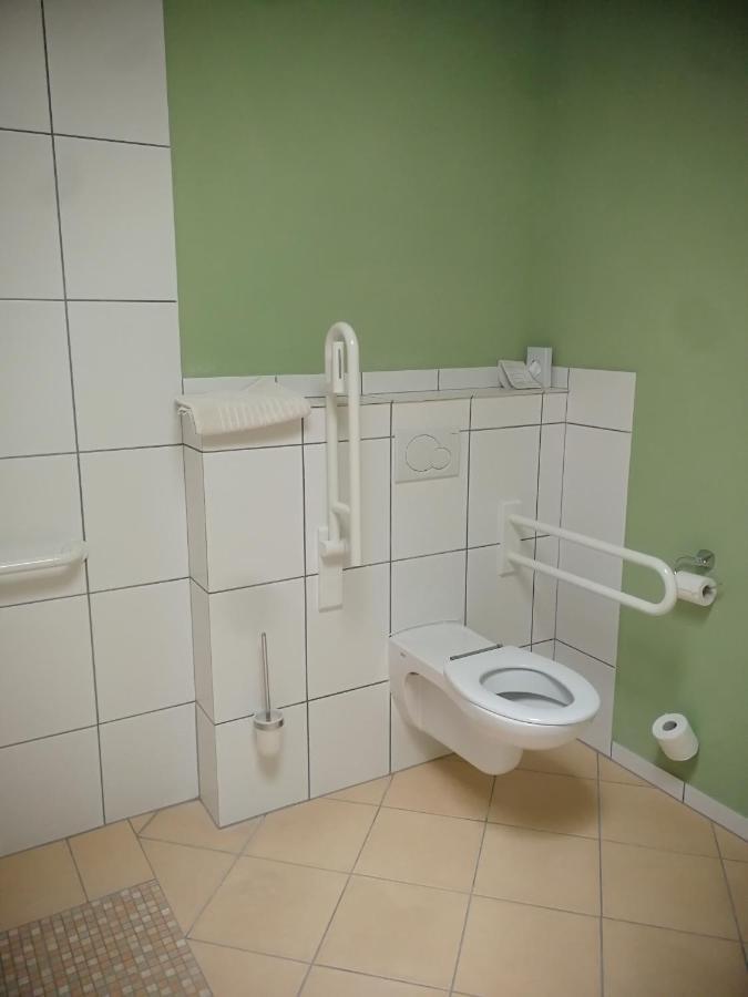 Gaestehaus Ressler Harxheim Экстерьер фото