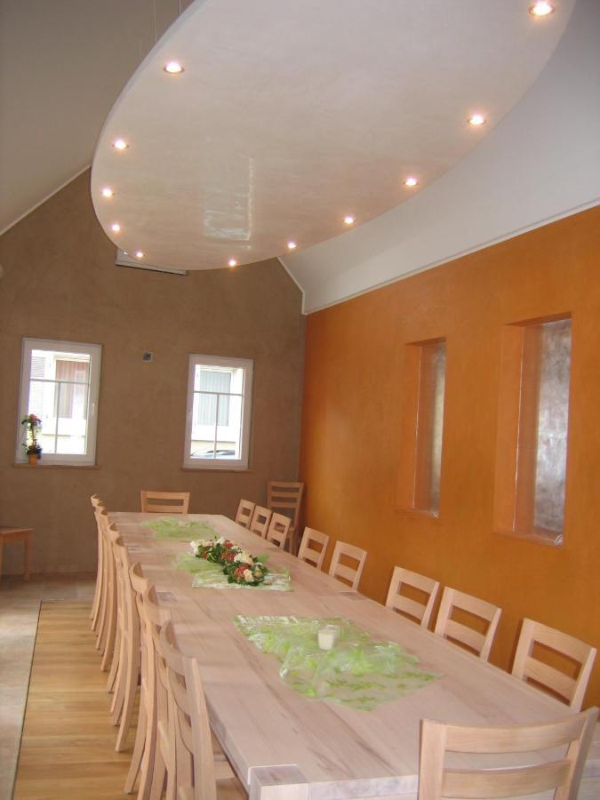 Gaestehaus Ressler Harxheim Экстерьер фото